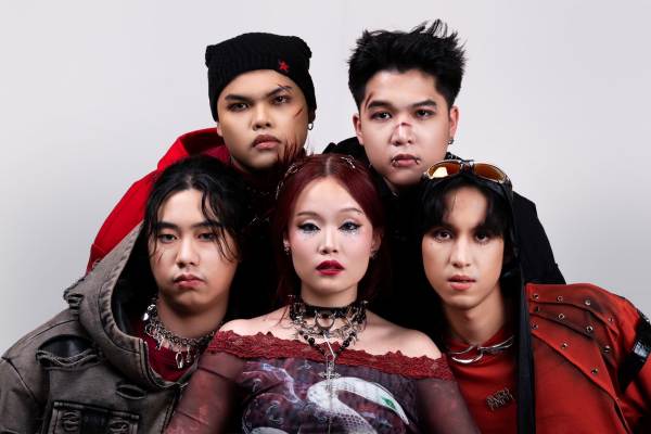 Chilax What a Life! (4)