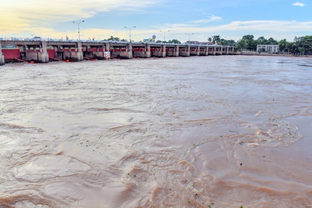 ปกกรมชลฯ