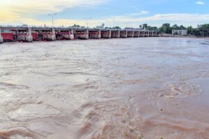 ปกกรมชลฯ