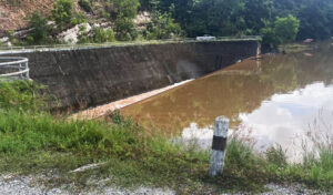 อ่างเก็บน้ำตรอน