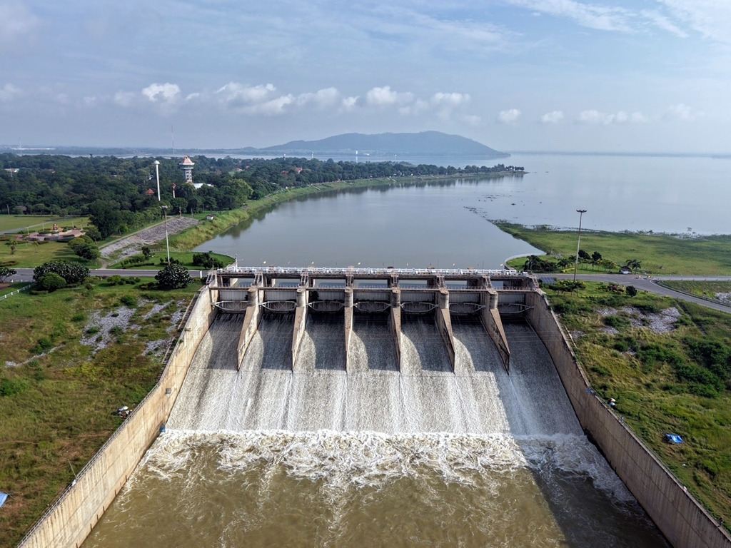 เขื่อนป่าสัก