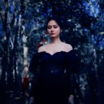 นักร้องร้อยล้านวิว น้ำแข็ง ทิพวรรณ ถ่ายทอดพลังเสียงหลอน ลึกลับในเพลงประกอบภาพยนตร์ พระไม้